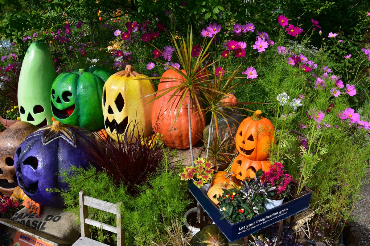 極美品　レノックス　キャンドルスタンド　ハロウィン　ハーベストトレイン　陶器 極美品 レノックス キャンドルスタンド ハロウィン ハーベストトレイン