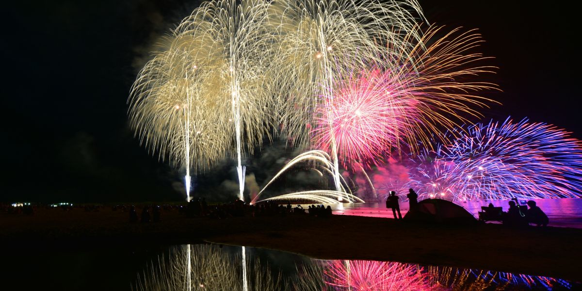 寺泊港まつり海上大花火大会