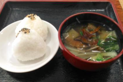 新米コシヒカリととん汁と紅葉。見て食べて秋を感じよう