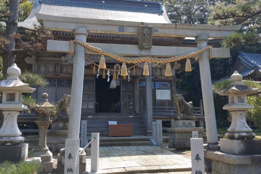寺泊白媛山神社