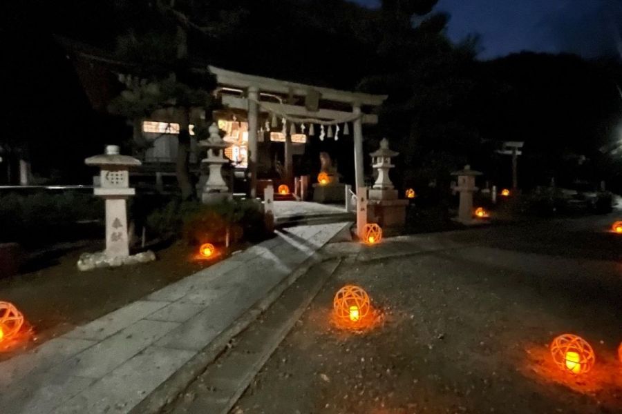 白山媛神社境内