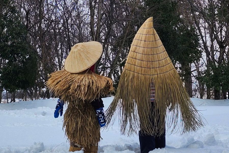 新潟県立歴史博物館　体験プログラム「雪道具体験」