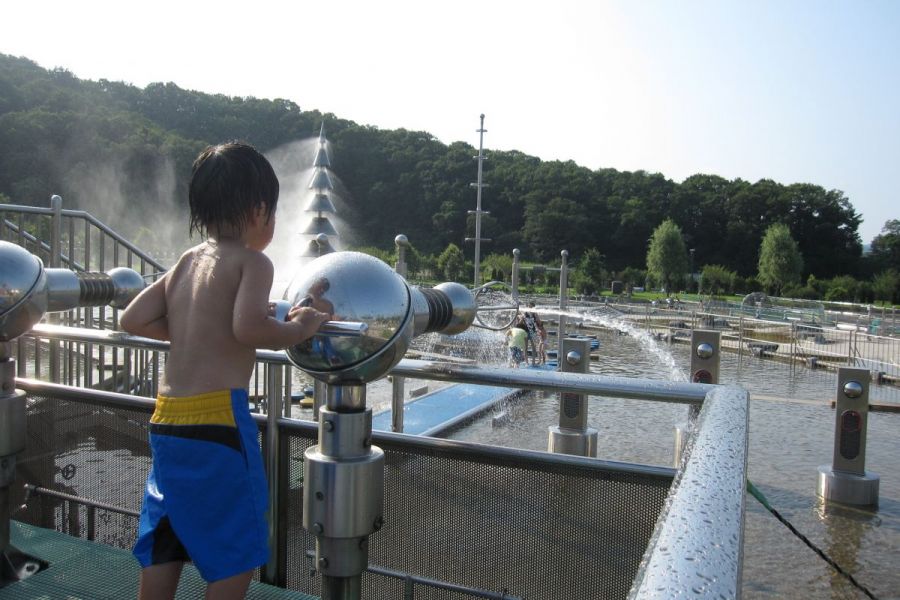 国営越後丘陵公園「水遊び広場」