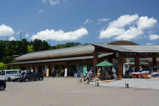 道の駅R290とちお　外観