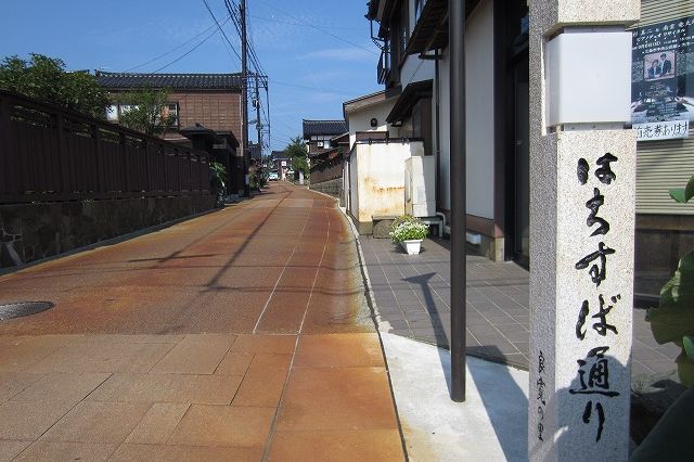 はちすば通り
